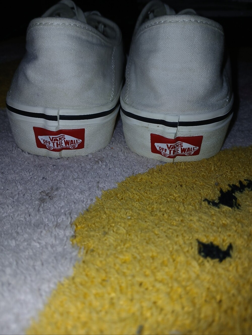 Pre-loved Vans White Low-Top Sneakers with Yellow Floral Embroidery. Worn 1 X. - Picture 2 of 7